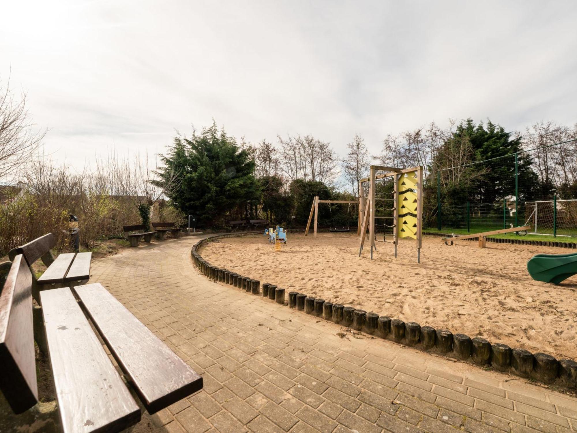 Holiday Home Noordzeepark Zeewind 2-1 By Interhome Mispelburg Exterior photo